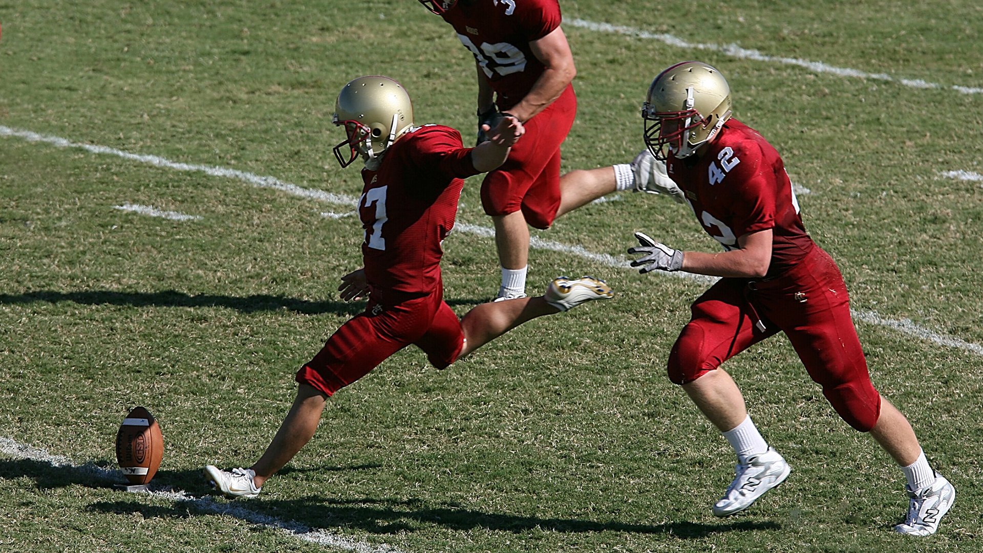 精彩瞬间合集：赛季中那些令人振奋的精彩瞬间！，赛场精彩瞬间